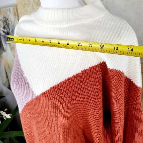 NEW with Tag SOPHIE RUE KNITTED SWEATER SIZE S. - Picture 11 of 11